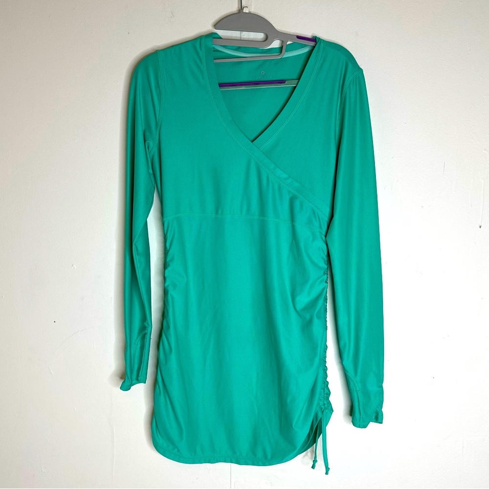 Athleta Green V-Neck Stretch Cinch Sides Long Sleeve Active Shirt Women’s XS EUC